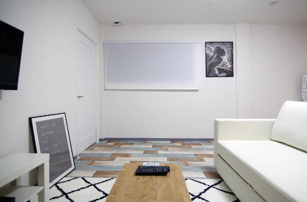 Appartamento Kino浅草 Tokyo Esterno foto